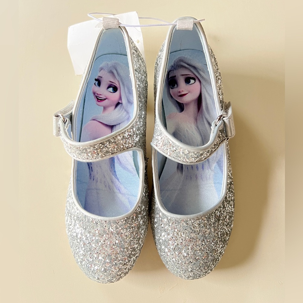 NWT Silver Glitter Mary Jane Shoes with Elsa Design